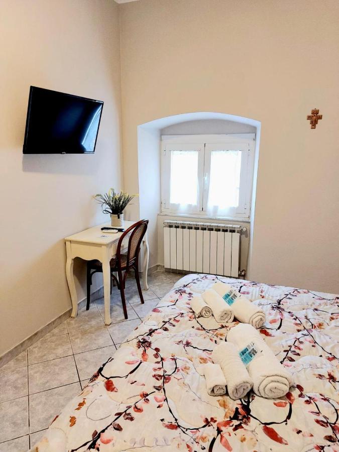 Ostello San Giovanni Bosco La Spezia Ruang foto