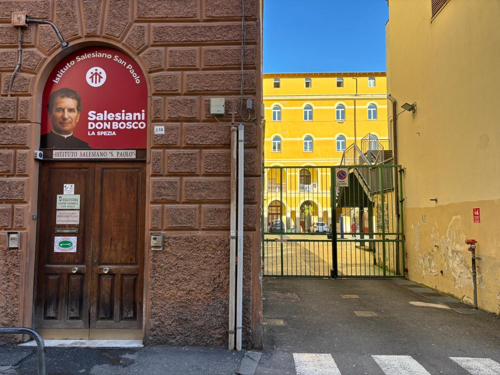 Ostello San Giovanni Bosco La Spezia Bagian luar foto